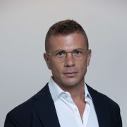 רון נובוטני